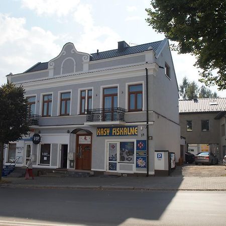 Apartamenty Ostrowiec - Pokoje Goscinne Centrum Ostrowiec Świętokrzyski Exteriér fotografie