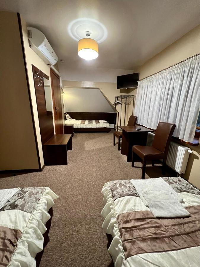 Apartamenty Ostrowiec - Pokoje Goscinne Centrum Ostrowiec Świętokrzyski Exteriér fotografie