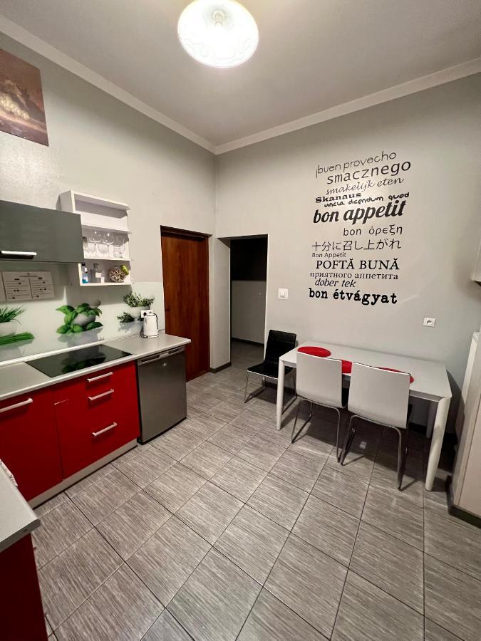 Apartamenty Ostrowiec - Pokoje Goscinne Centrum Ostrowiec Świętokrzyski Exteriér fotografie